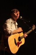Voir l'album : Claude, le chanteur...